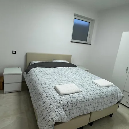 Ferienhaus A *